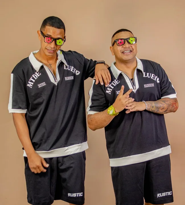 Los Farandulay